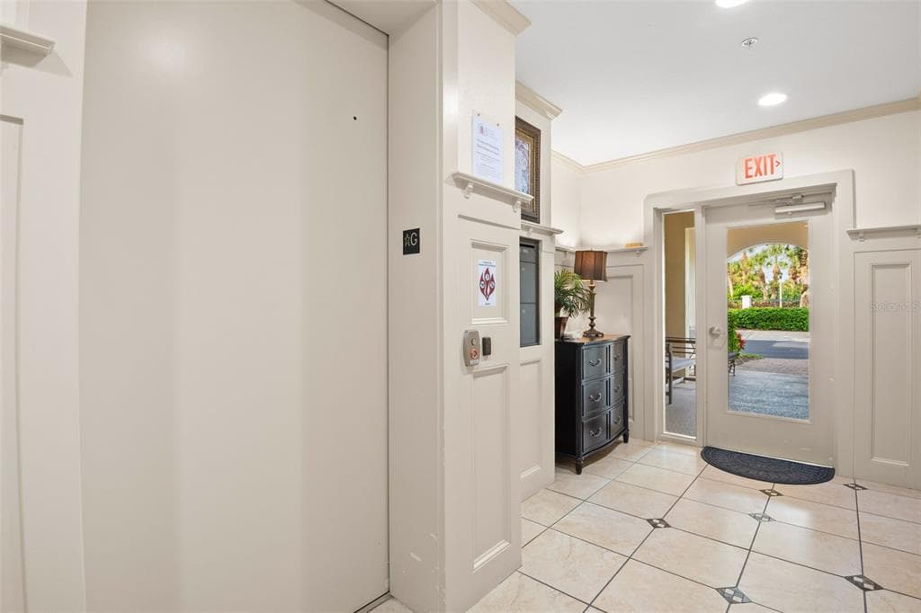 8 ACADEMY WAY, Unit# 123, ST PETERSBURG, FL, 33711 photo 3