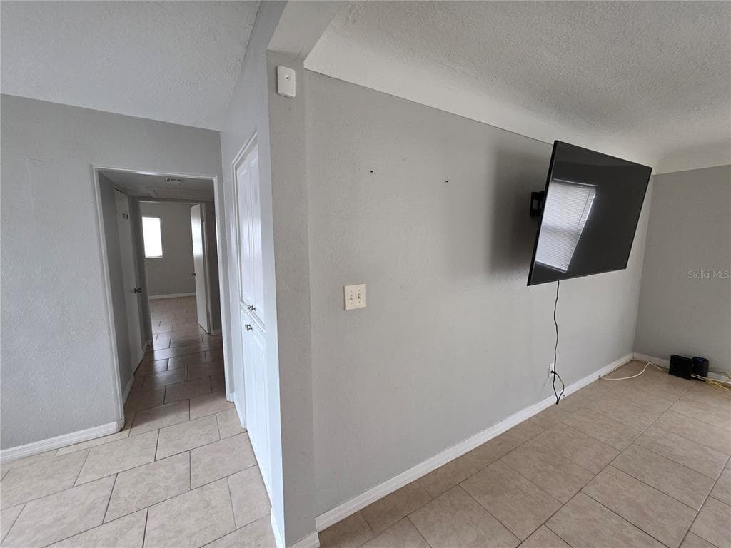 2728 39TH Avenue, Street PETERSBURG, FL 33714 photo 4