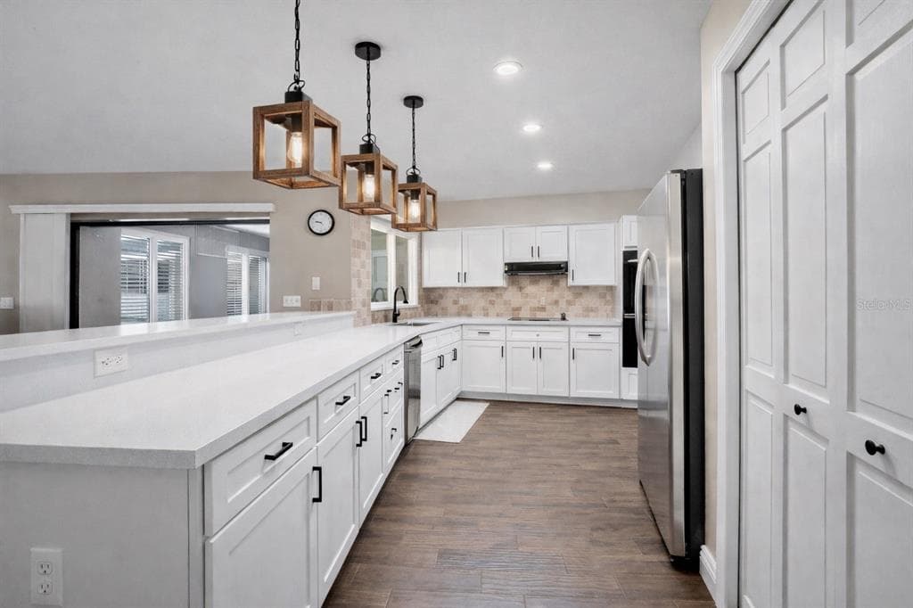 6122 WISTERIA Loop, LAND O LAKES, FL 34638 photo 4