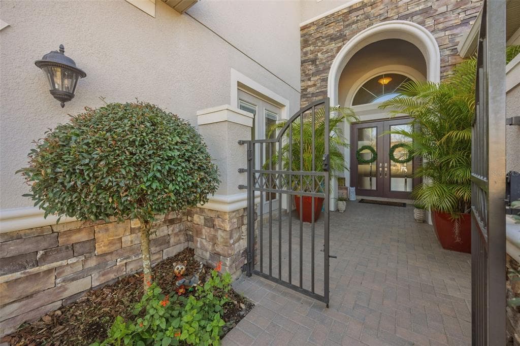 30552 IVY FORGE COURT, WESLEY CHAPEL, FL 33543 photo 2