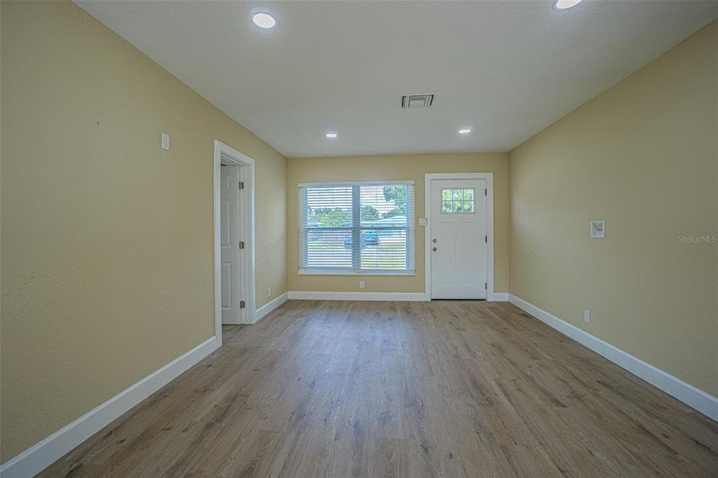 2710 NASSAU Street, TAMPA, FL 33607 photo 3