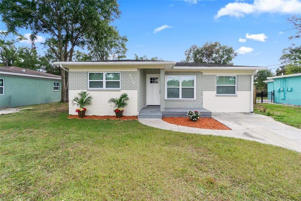 2710 NASSAU Street, TAMPA, FL 33607
