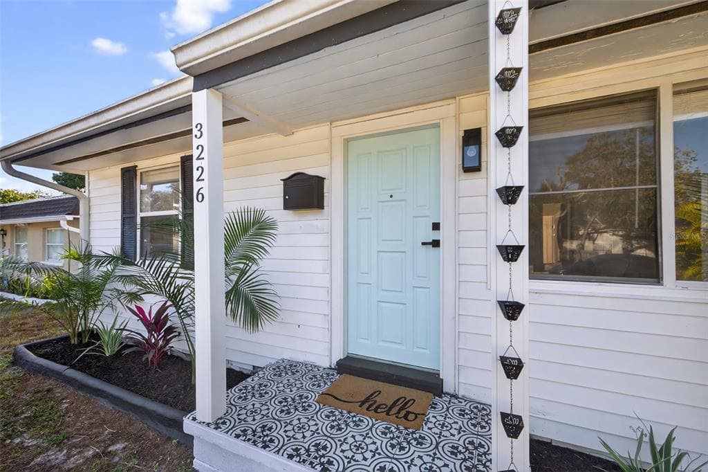 3226 36TH AVENUE, Street PETERSBURG, FL 33713 photo 2