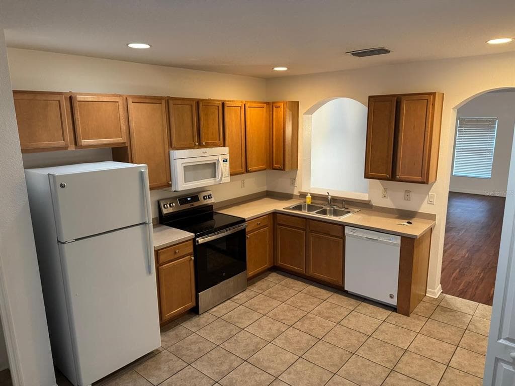 15635 STABLE RUN DRIVE, SPRING HILL, FL 34610 photo 4