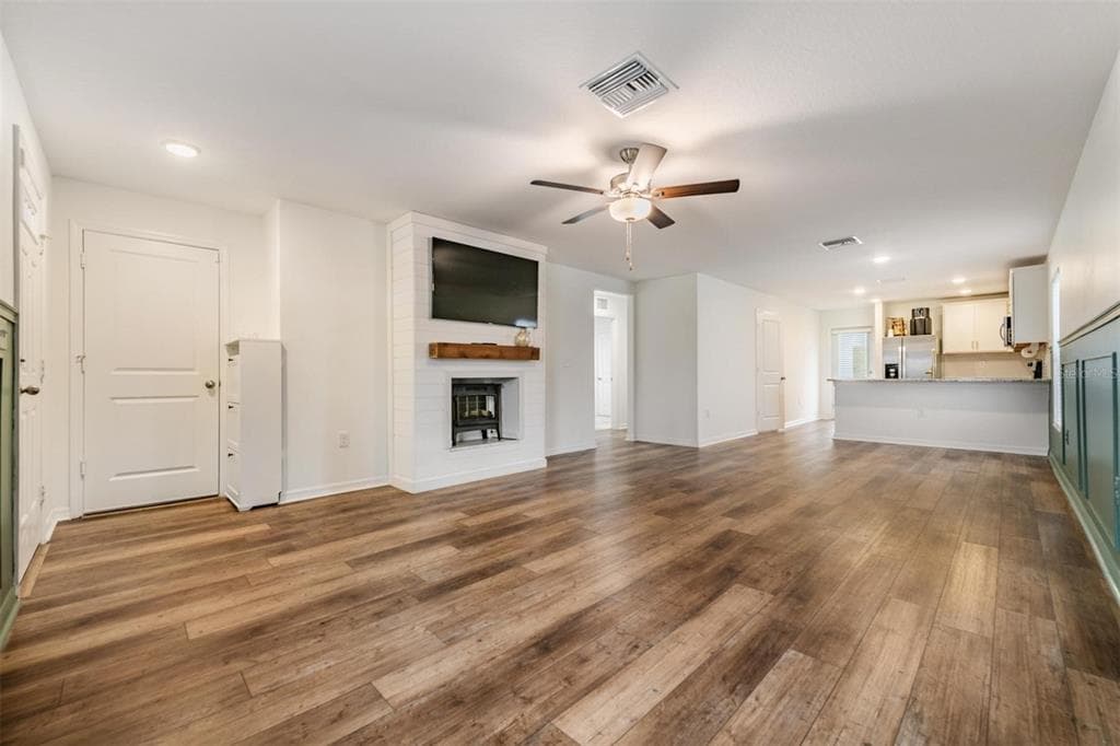 29159 FEDORA Circle, BROOKSVILLE, FL 34602 photo 4