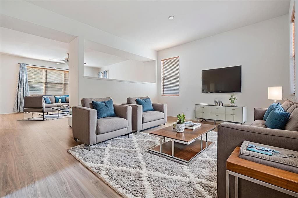 6327 CHERRY BLOSSOM TRAIL, GIBSONTON, FL 33534 photo 3