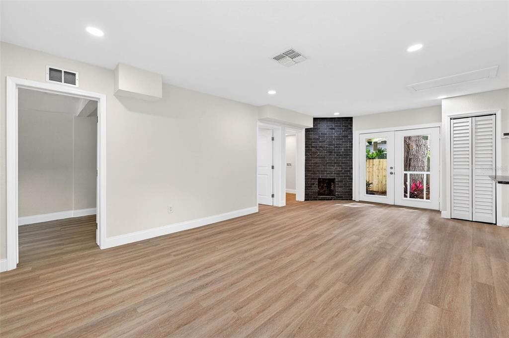 5182 25TH AVENUE, GULFPORT, FL, 33707 photo 4