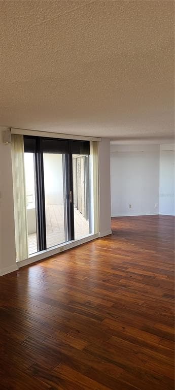 5950 PELICAN BAY Plaza Unit PH-1B, Street PETERSBURG, FL 33707 photo 2