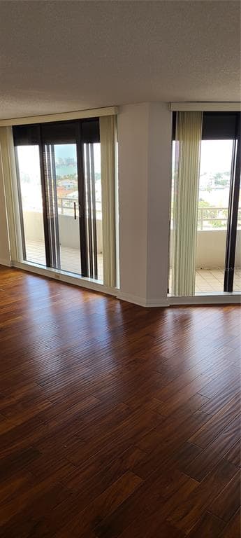 5950 PELICAN BAY Plaza Unit PH-1B, Street PETERSBURG, FL 33707 photo 3