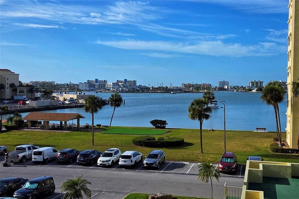 4550 COVE CIRCLE Unit 406, Street PETERSBURG, FL 33708