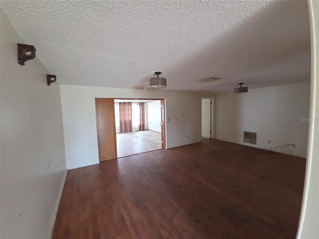 7441 1ST STREET, Street PETERSBURG, FL 33702 photo 2