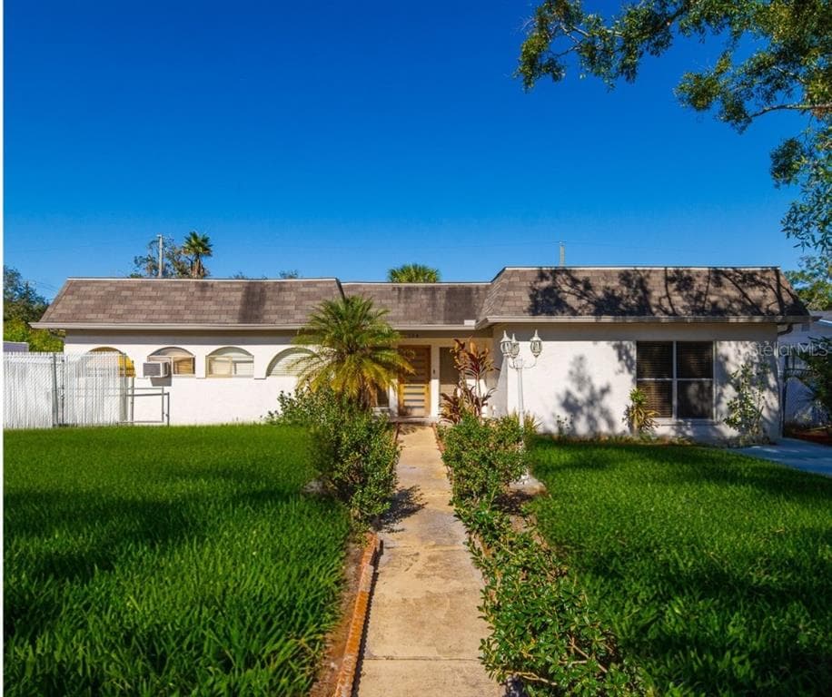 104 DRUID HILLS ROAD, TEMPLE TERRACE, FL 33617