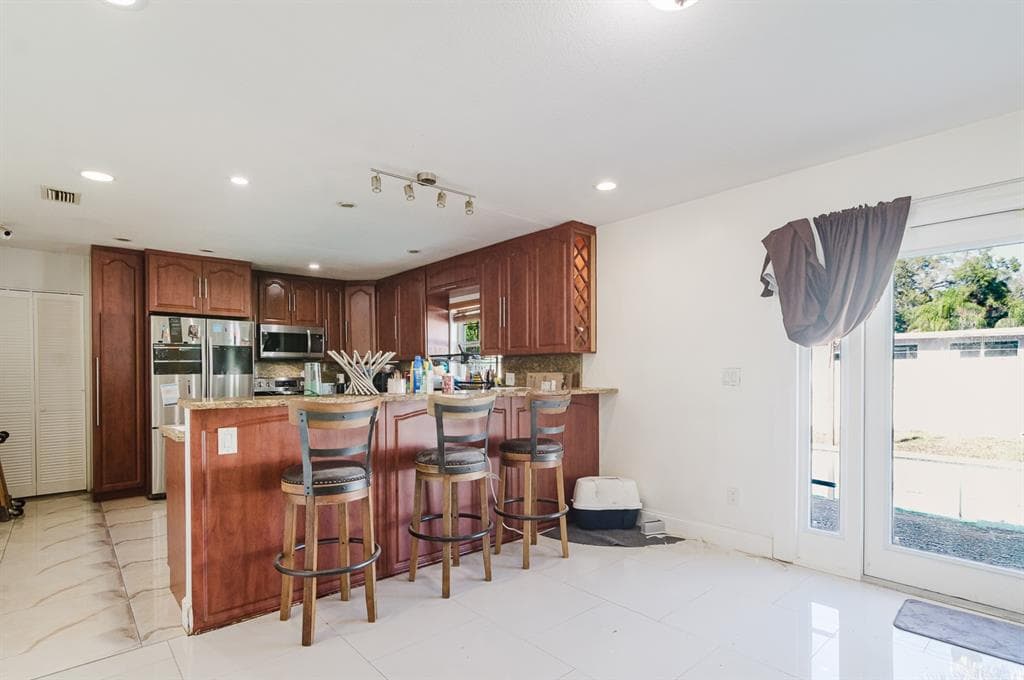 104 DRUID HILLS ROAD, TEMPLE TERRACE, FL 33617 photo 4