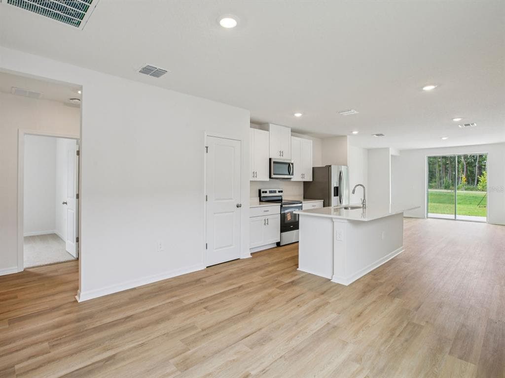 7488 MIA VINE DRIVE, BROOKSVILLE, FL, 34601 photo 4