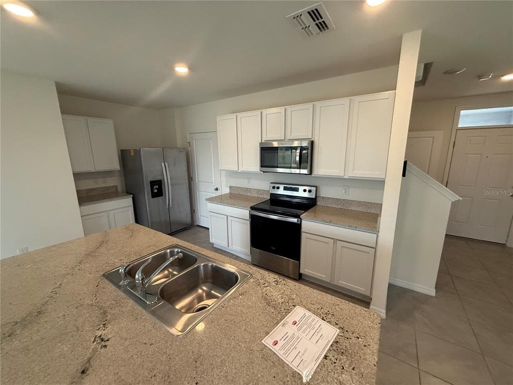 5643 HOLLINGWORTH TRAIL, WESLEY CHAPEL, FL 33545 photo 2