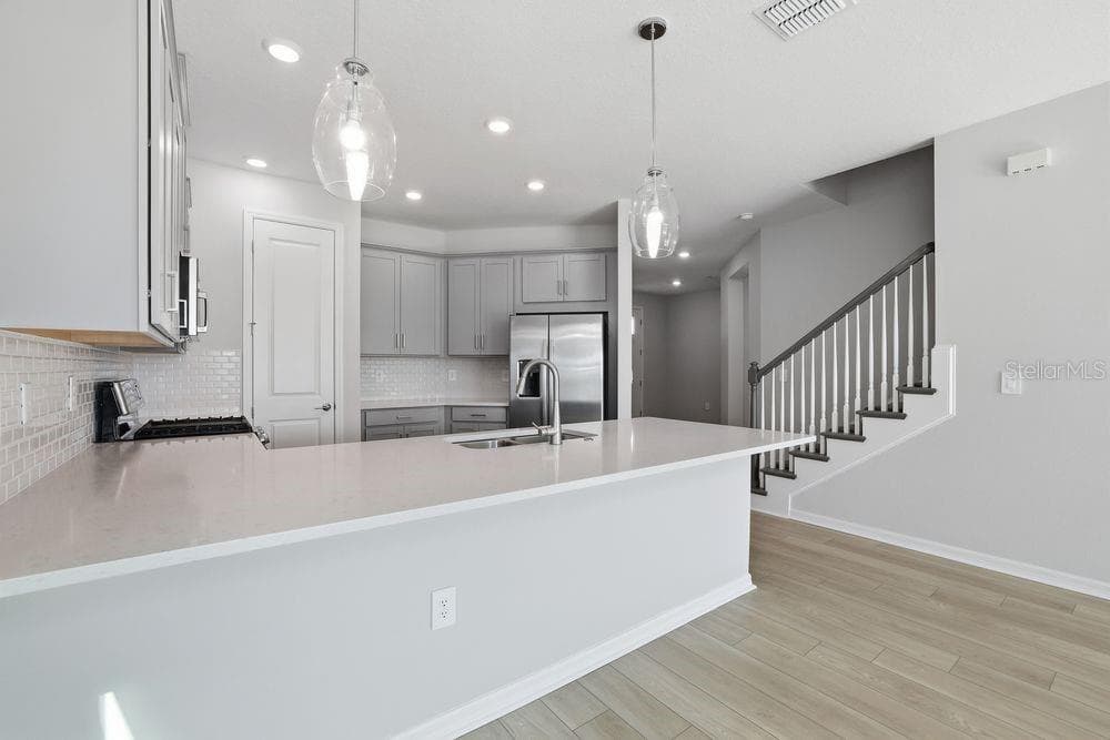 815 STEEL DRIVE, APOLLO BEACH, FL 33572 photo 5