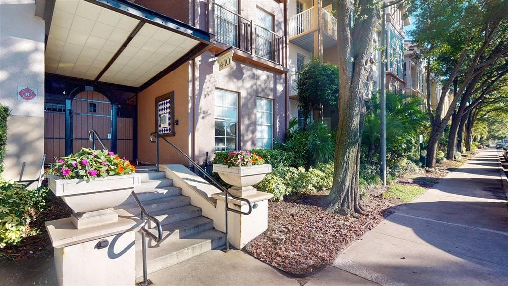 410 ARMENIA AVENUE Unit 922, TAMPA, FL 33609