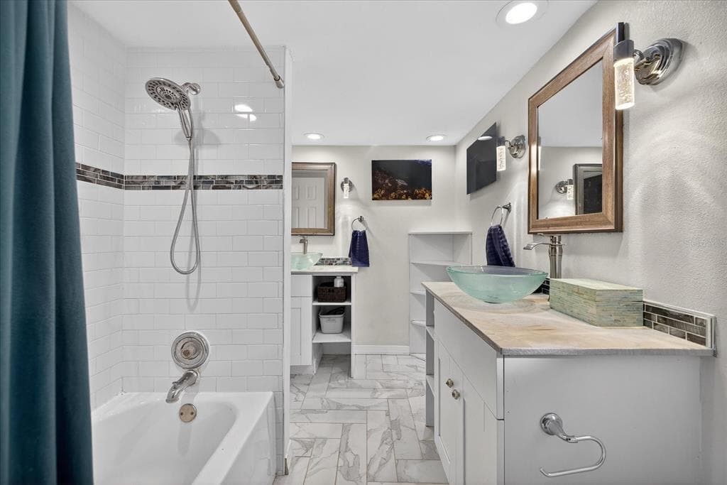 8021 CEDAR RUN DRIVE, PORT RICHEY, FL 34668 photo 5