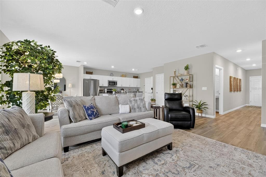 12908 HAWKSTONE TRAIL BOULEVARD, LITHIA, FL 33547 photo 2