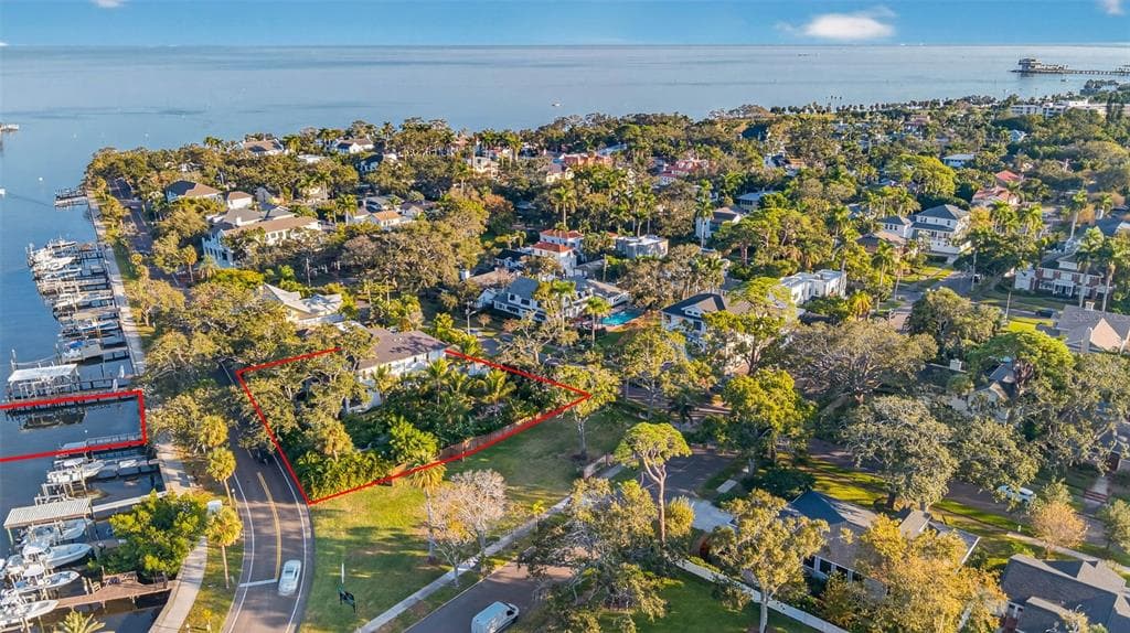 1936 COFFEE POT BOULEVARD, Street PETERSBURG, FL 33704 photo 3