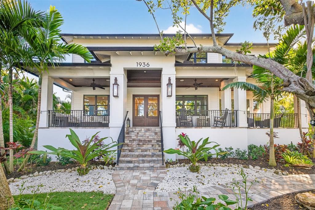 1936 COFFEE POT BOULEVARD, Street PETERSBURG, FL 33704