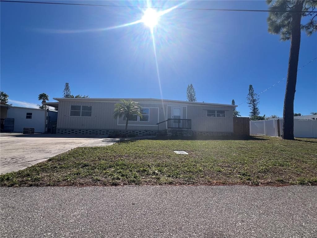 209 LARK DRIVE, LARGO, FL 33778 photo 2