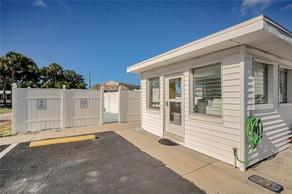 8630 42 ND PLACE, Unit# 14, ST PETERSBURG, FL, 33709 photo 5