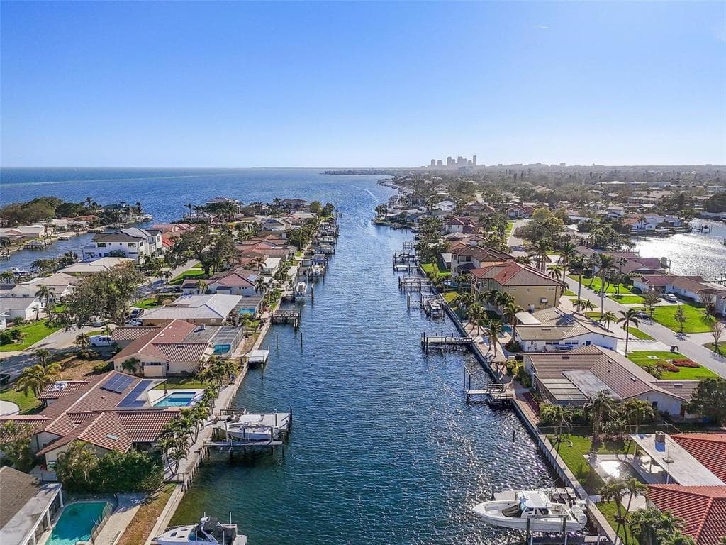 1984 KANSAS AVENUE, ST PETERSBURG, FL, 33703 photo 3