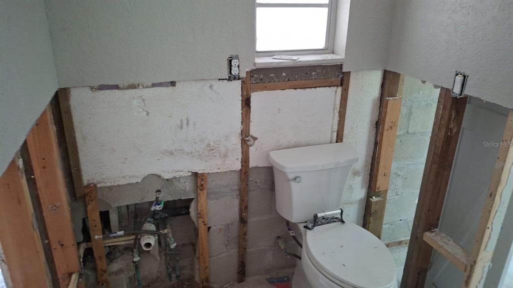 705 SHORE DRIVE, OLDSMAR, FL 34677 photo 4