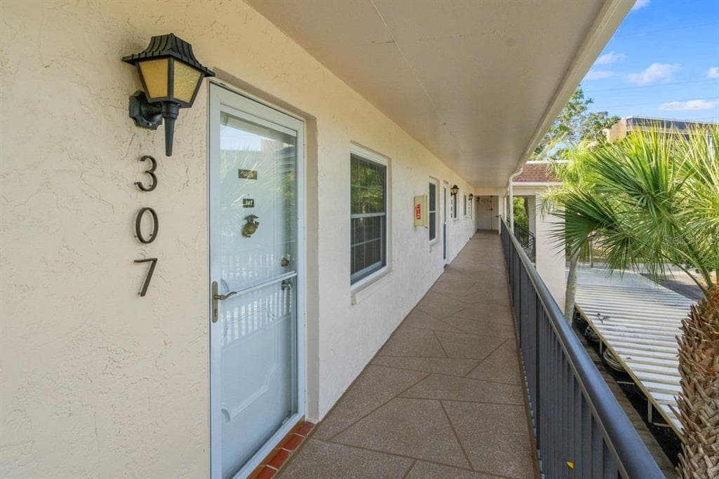 871 NY Avenue Unit 307, DUNEDIN, FL 34698 photo 4