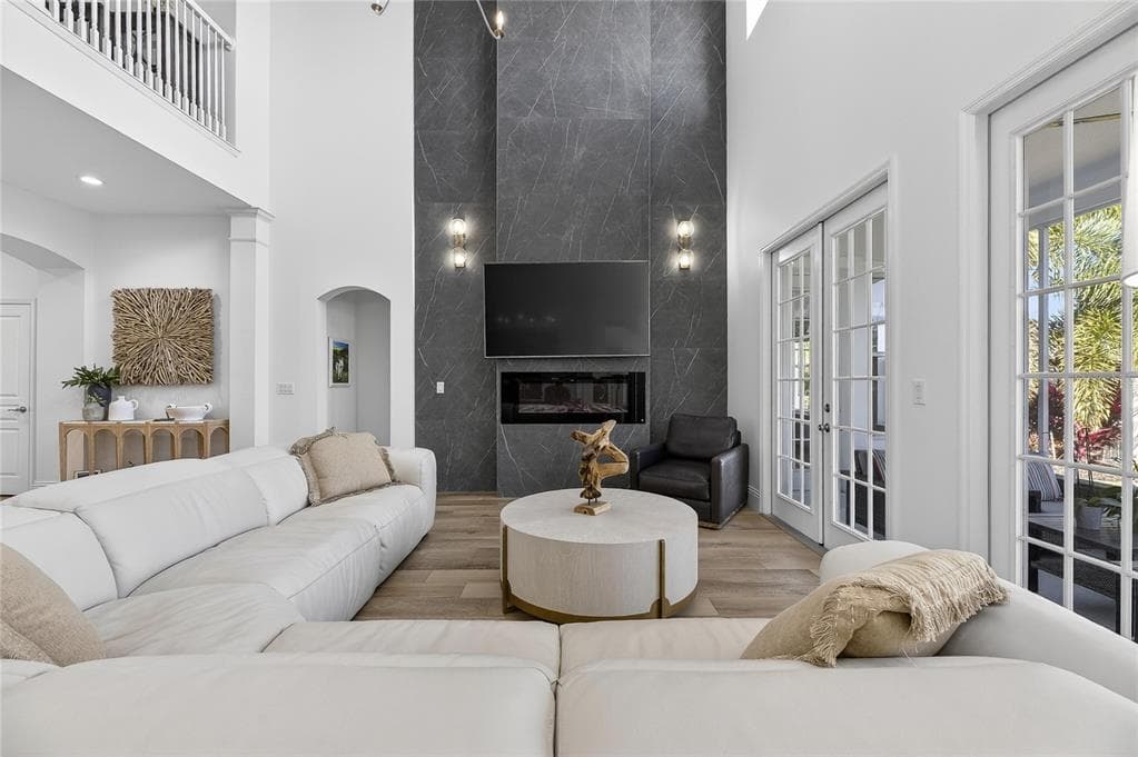 415 ISLEBAY Drive, APOLLO BEACH, FL 33572 photo 3