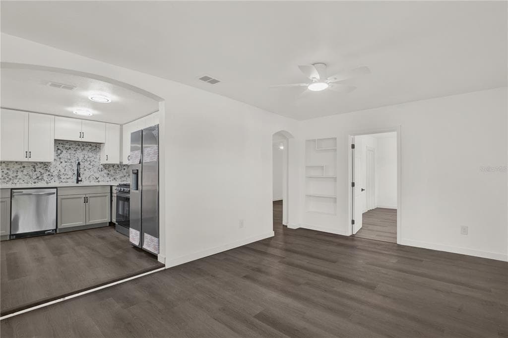 1955 GILBERT STREET, CLEARWATER, FL, 33765 photo 2