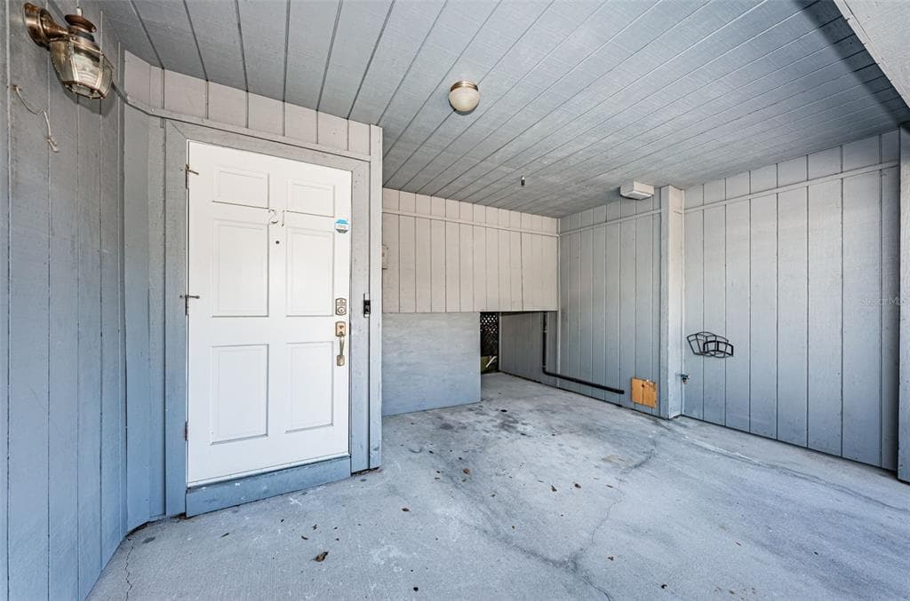 200 MERES Boulevard Unit 21, TARPON SPRINGS, FL 34689 photo 2