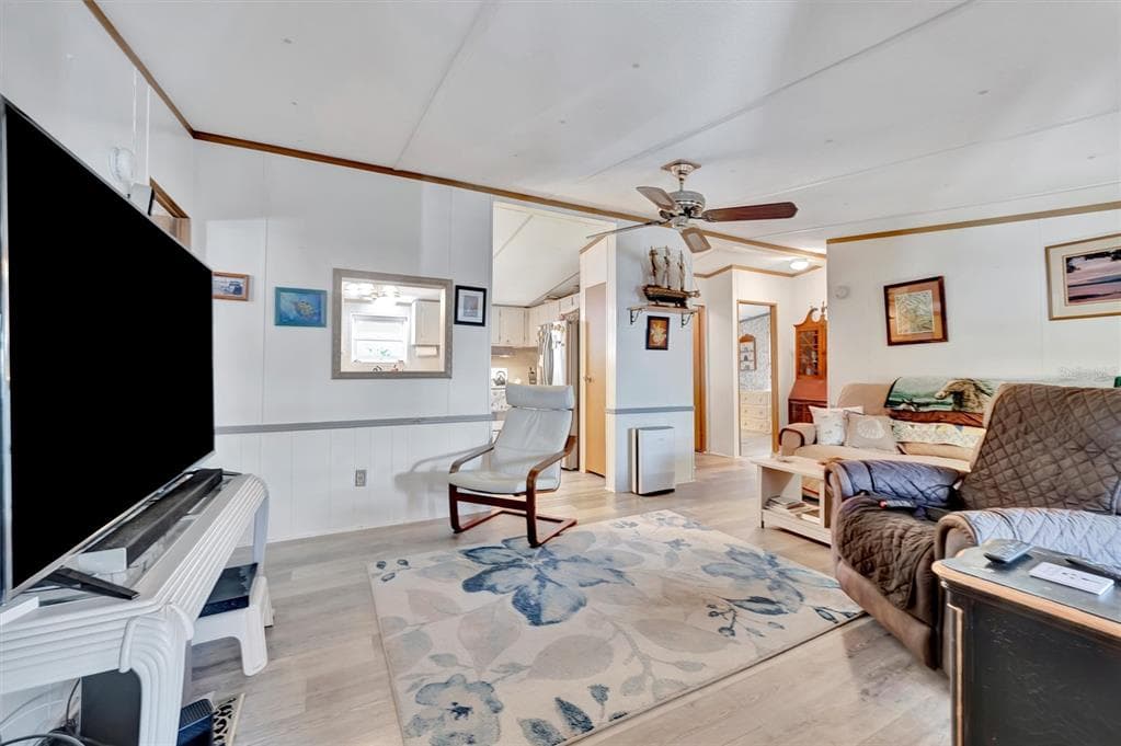 328 PORT ROYAL Lane, APOLLO BEACH, FL 33572 photo 3