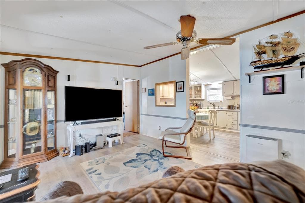 328 PORT ROYAL Lane, APOLLO BEACH, FL 33572 photo 4