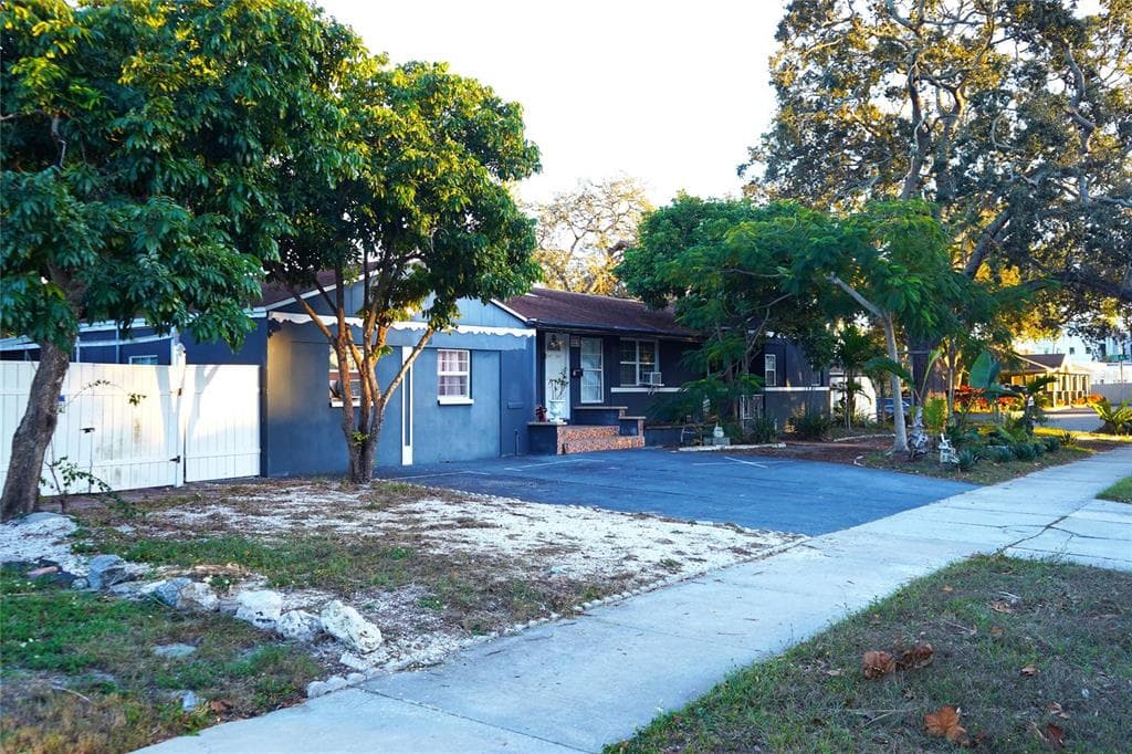 1005 16TH Street, Street PETERSBURG, FL 33705 photo 3