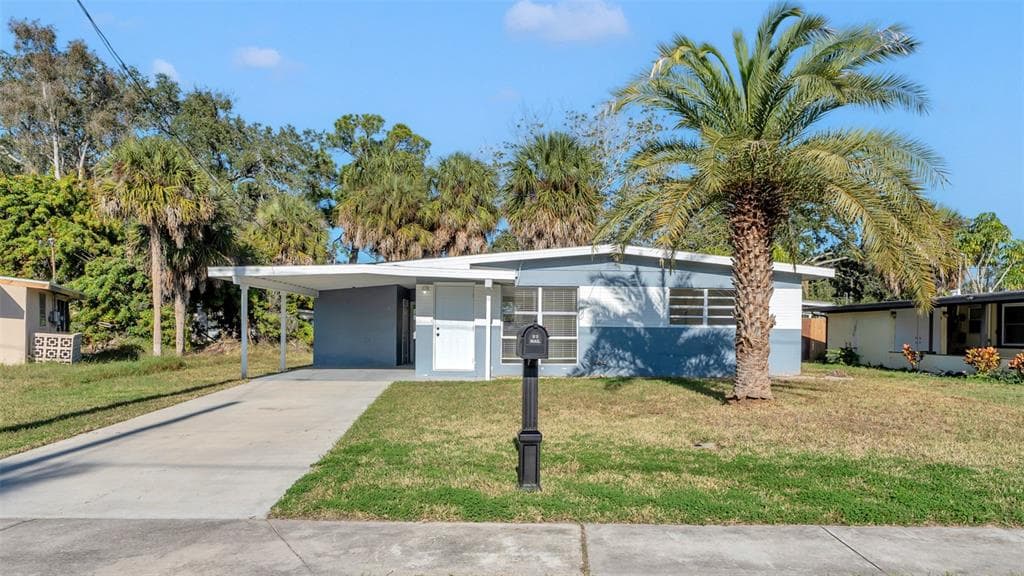 7308 ROYAL PALM Drive, NEW PORT RICHEY, FL 34652 photo 2