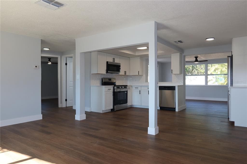 7521 COVENTRY Drive, PORT RICHEY, FL 34668 photo 4