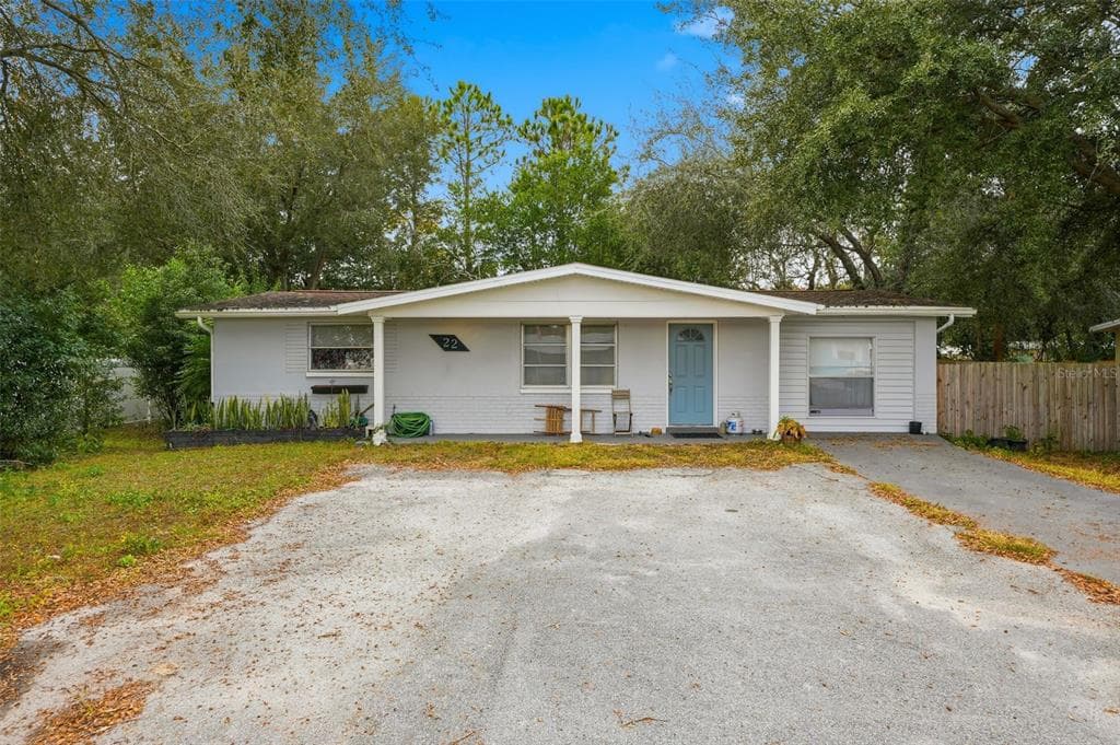 22 MELBOURNE STREET, BEVERLY HILLS, FL 34465