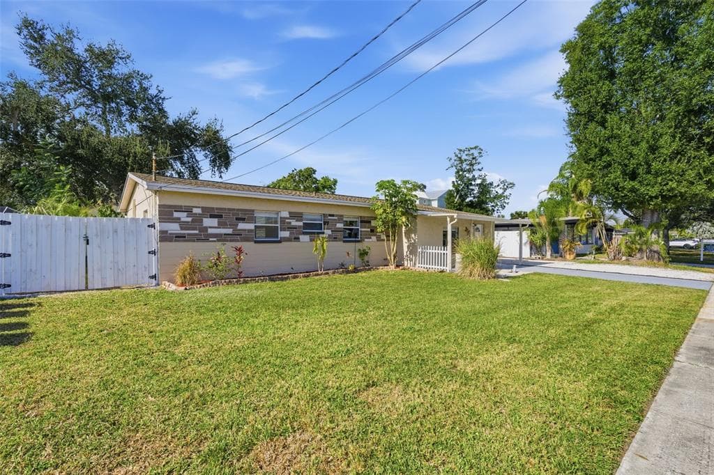 318 COUNTRY CLUB DRIVE, OLDSMAR, FL 34677