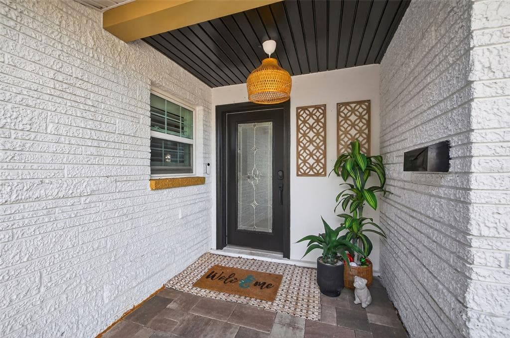 8718 PALISADES DRIVE, TAMPA, FL 33615 photo 4