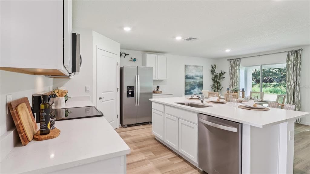 11674 MEMORIAL Drive, BROOKSVILLE, FL 34613 photo 3