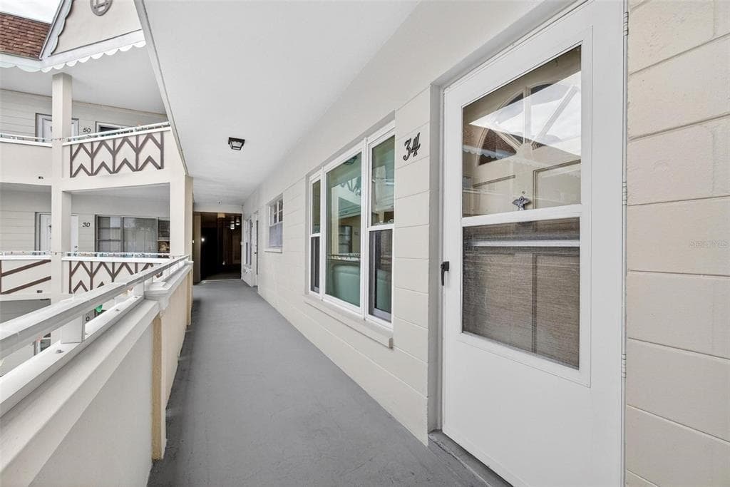 2040 WORLD PARKWAY BOULEVARD Unit 34, CLEARWATER, FL 33763 photo 2