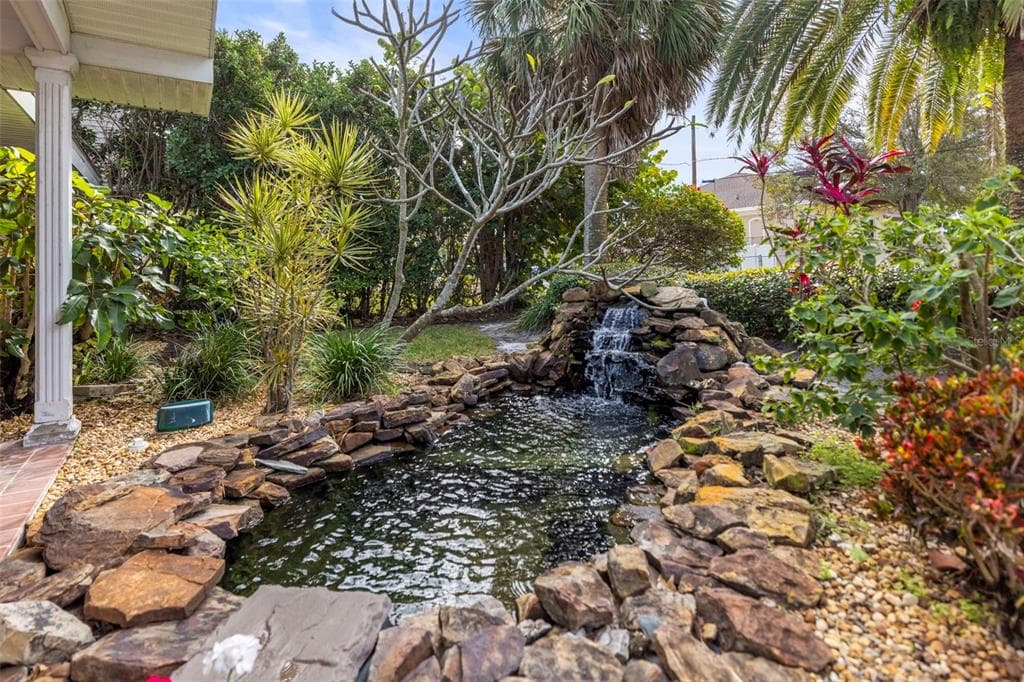 54 NICHOLAS Drive, DUNEDIN, FL 34698 photo 2