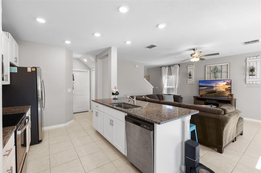 36412 GARDEN WALL WAY, ZEPHYRHILLS, FL, 33541 photo 3