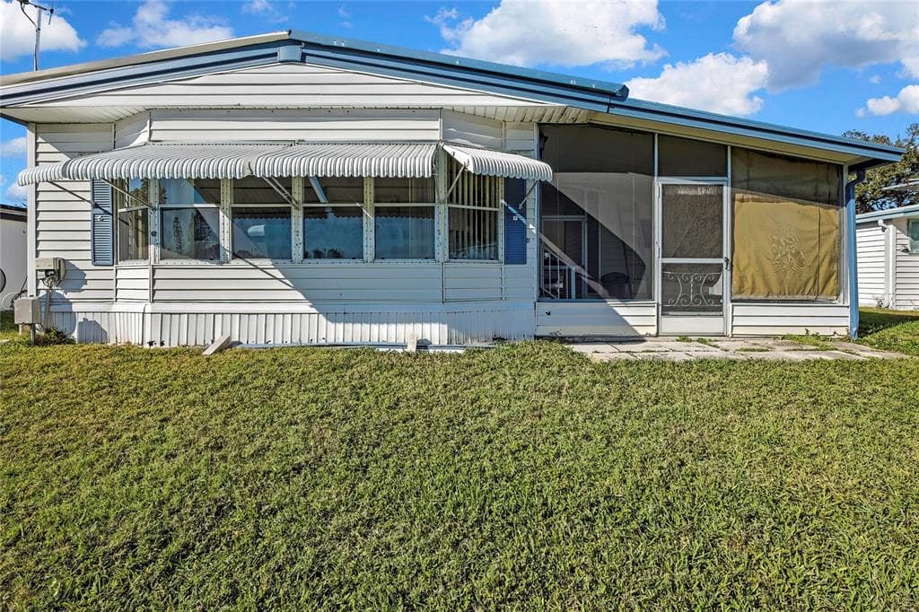 3230 BREWSTER DRIVE, HOLIDAY, FL 34690 photo 4