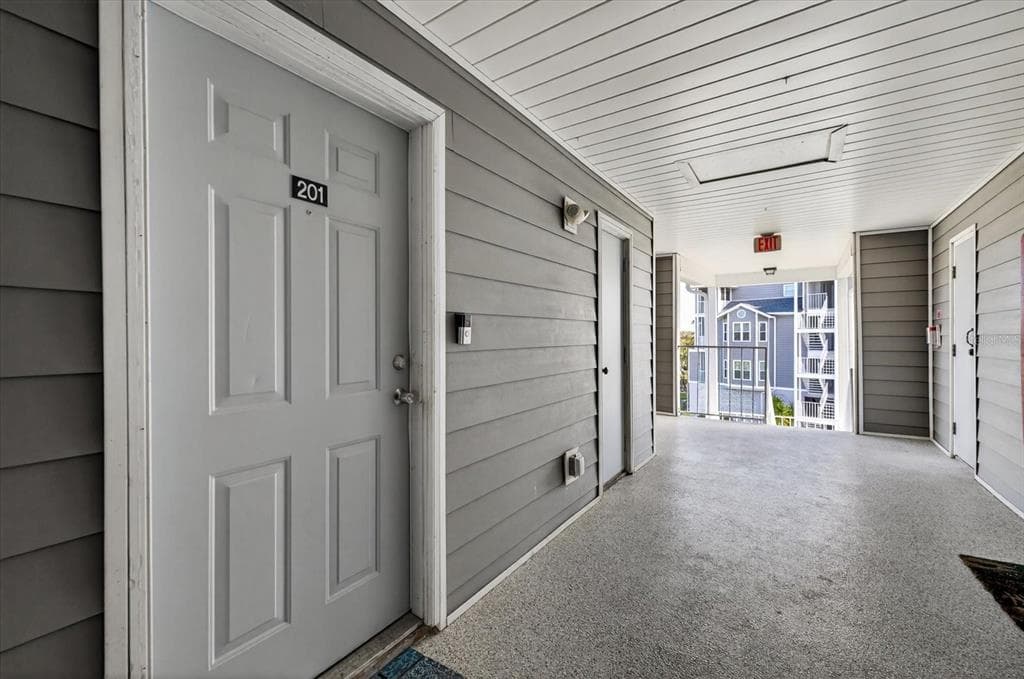 5712 BISCAYNE COURT Unit 201, NEW PORT RICHEY, FL 34652 photo 2