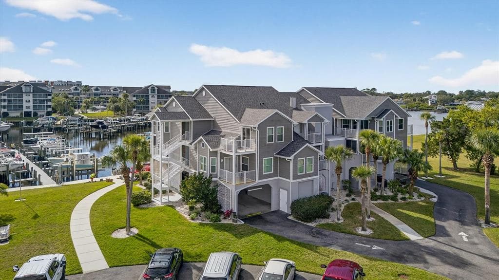 5712 BISCAYNE COURT Unit 201, NEW PORT RICHEY, FL 34652