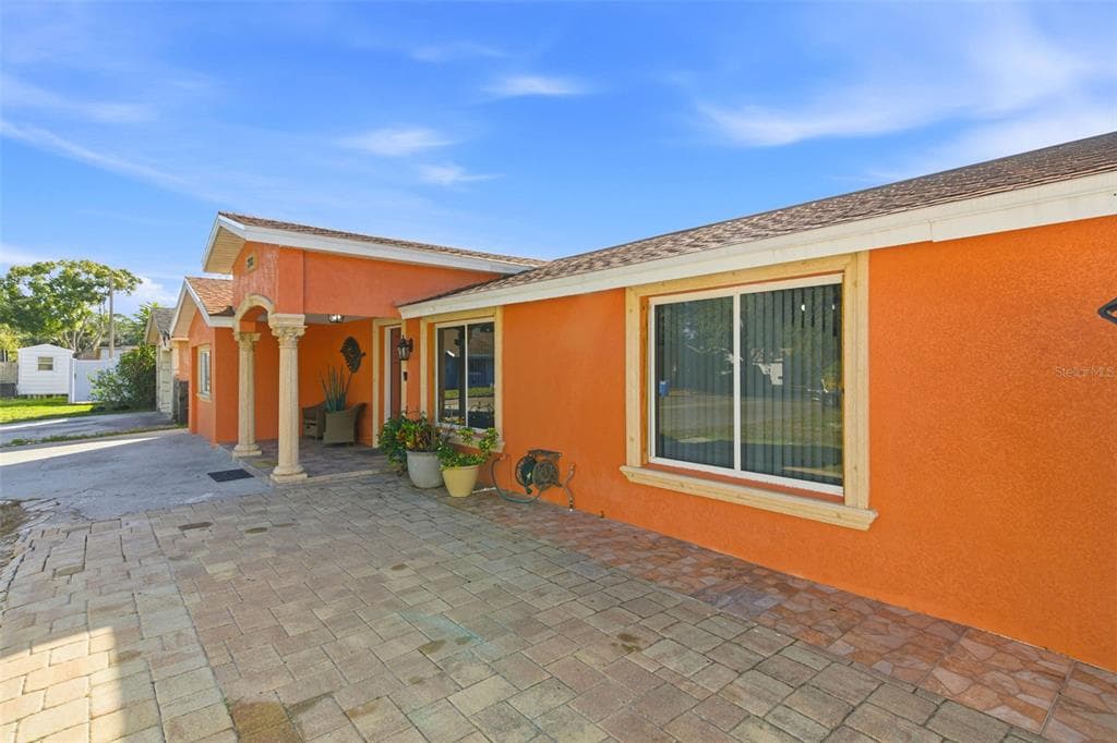 7102 HARBORHILLS COURT, TAMPA, FL 33615 photo 5