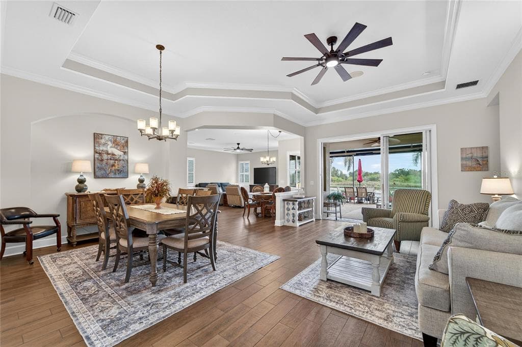 1613 EMERALD DUNES DRIVE, SUN CITY CENTER, FL 33573 photo 5